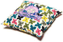 Load image into Gallery viewer, Touchdog Chirpin-Avery 2-in-1 Collapsible Dog House Bed